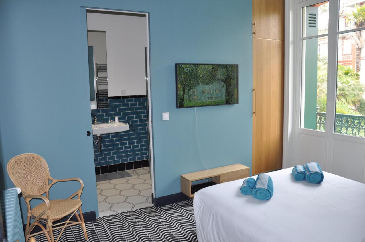 Les De La D'hiver Palissy Guest house